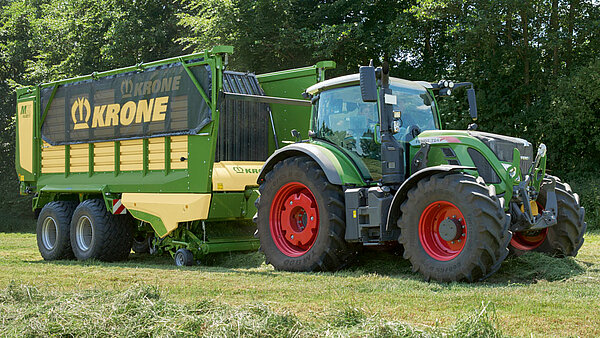 MX Self-loading and  forager-filled forage wagons
