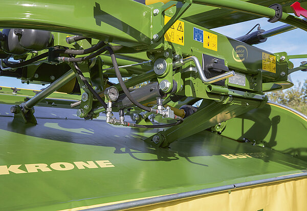 Hydraulic height control