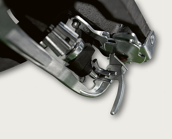 V-shaped billhook