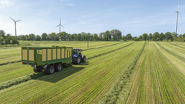 The dual-purpose loading and forage transport wagons RX 330, 370 and 400 GL / GD