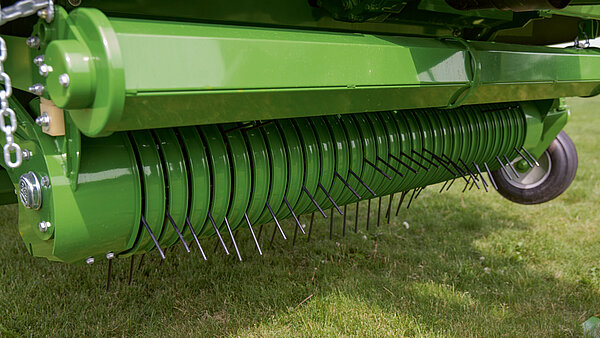 Consistent crop flow at all times