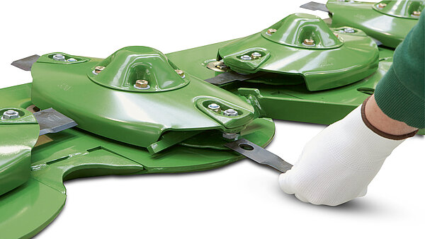 Changing blades in an instant