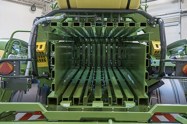 Full-on power for rock solid bales
